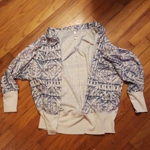 Pretty, comfy sweater, EUC